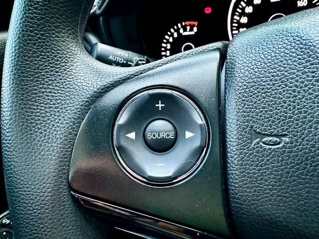 HRV1.8 VTiS 一手車實跑5萬8里程保證 IKEY 換檔撥片 定速巡航 安卓主機 倒車顯影 6安 循跡防滑  第13張相片