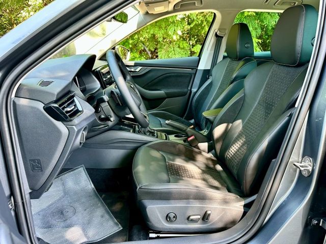 1.0TSi 全新領牌車 原廠保固到2028.07 IKEY ACC跟車 車道維持 盲點偵測 電動尾門 駕駛座電動椅  第5張相片