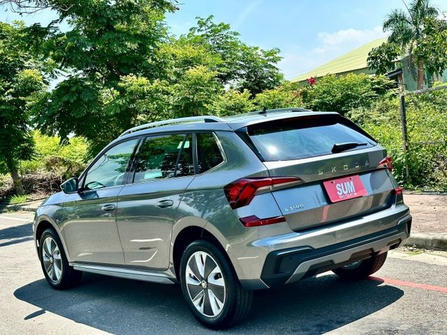 1.0TSi 全新領牌車 原廠保固到2029.01 IKEY ACC跟車 車道維持 盲點偵測 電動尾門 駕駛座電動椅  第4張相片