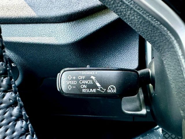 1.0TSi 全新領牌車 原廠保固到2029.01 IKEY ACC跟車 車道維持 盲點偵測 電動尾門 駕駛座電動椅  第12張相片