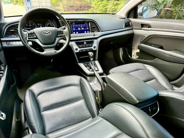 1.6柴油渦輪 一手車原廠紀錄實跑11萬里程保證 定速巡航 安卓影音主機 倒車顯影 衛星導航  第10張相片