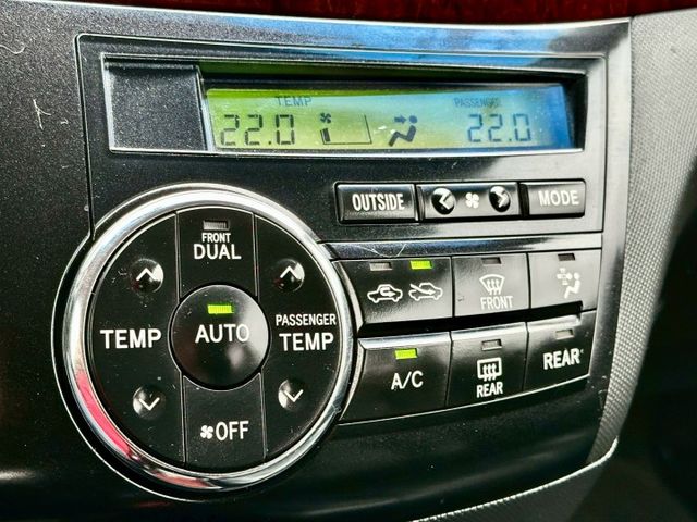 2.4頂級版 原廠紀錄實跑23萬里程保證 IKEY 駕駛座電動椅 電動滑門 電動尾門 第三排電動收折 雙天窗 DVD主機  第18張相片