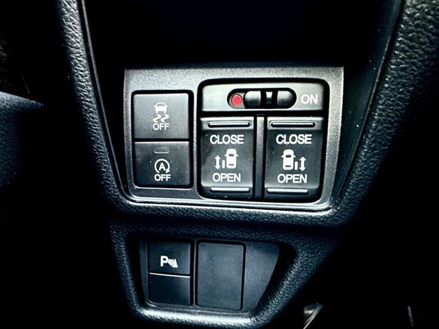 2.4 APEX 一手車原廠紀錄實跑10萬8里程保證 IKEY 電動側滑門 換檔撥片 環景攝影 定速巡航 盲點偵測 天窗  第17張相片