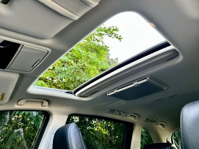 2.4 APEX 一手車原廠紀錄實跑10萬8里程保證 IKEY 電動側滑門 換檔撥片 環景攝影 定速巡航 盲點偵測 天窗  第19張相片