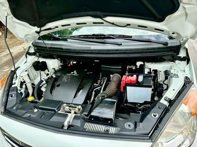 COLT PLUS1.5 一手車實跑9萬8里程保證 IKEY 恆溫空調 LED日行燈 電折後視鏡  第19張相片