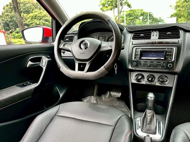 POLO1.6 進口代步小車 小姐姐一手車 實跑8萬里程保證  第11張相片
