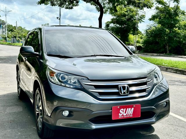 四代CRV 2.4 四輪傳動 實跑9萬5里程保證 定速巡航 換檔撥片 駕駛座電動椅 影音主機 天窗 MODULO套件  第2張相片