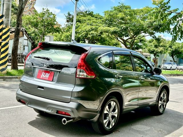 四代CRV 2.4 四輪傳動 實跑9萬5里程保證 定速巡航 換檔撥片 駕駛座電動椅 影音主機 天窗 MODULO套件  第3張相片