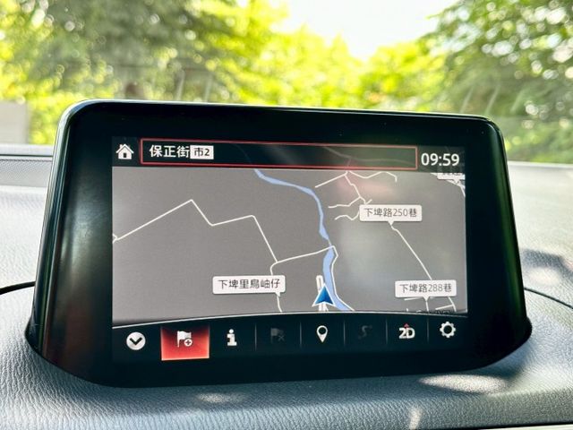 魂動馬三 尊榮安全版 一手車原廠紀錄實跑17萬里程保證 IKEY 定速巡航 盲點偵測 衛星導航 倒車顯影  抬頭顯示器  第16張相片
