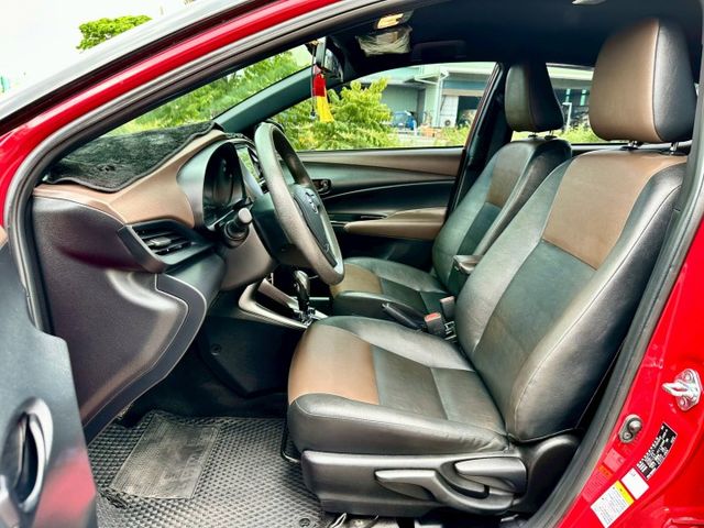 大鴨 CROSSOVER 一手車實跑7萬9里程保證 原廠影音主機 倒車顯影 衛星導航 抬頭顯示器 循跡防滑 7安  第5張相片
