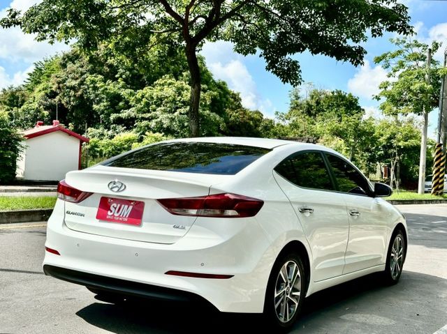 ELANTRA2.0 尊貴版 一手車實跑10萬8里程保證 6安 後座出風口 電折後視鏡  第3張相片