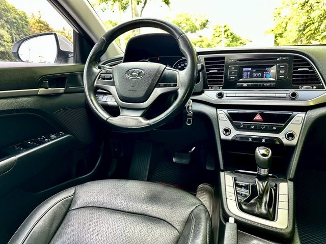 ELANTRA2.0 尊貴版 一手車實跑10萬8里程保證 6安 後座出風口 電折後視鏡  第11張相片