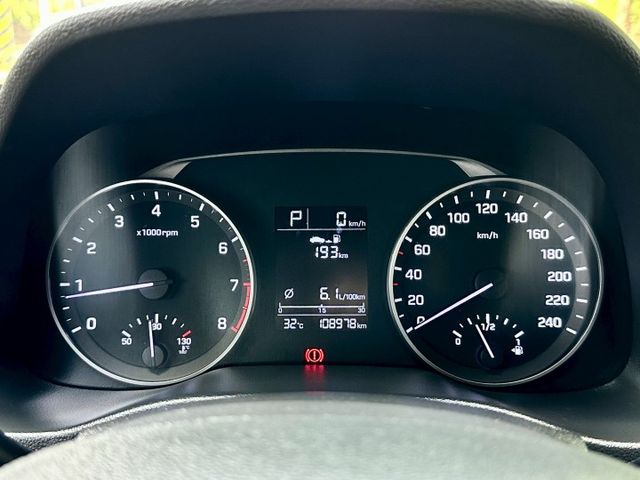 ELANTRA2.0 尊貴版 一手車實跑10萬8里程保證 6安 後座出風口 電折後視鏡  第12張相片