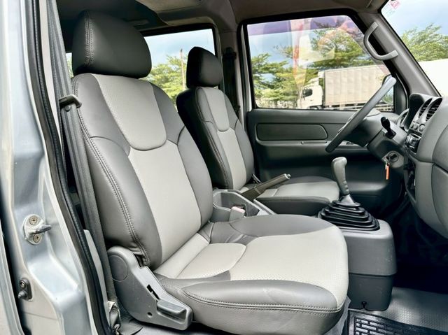 菱利1.3 五人座 廂車 一手車原廠紀錄實跑19萬5里程保證 後座空調  第6張相片