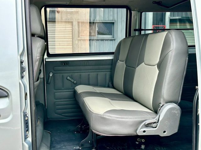 菱利1.3 五人座 廂車 一手車原廠紀錄實跑19萬5里程保證 後座空調  第7張相片