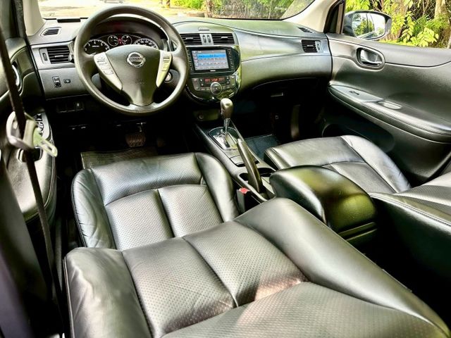 旗艦環景版 一手車原廠紀錄實跑13萬里程保證 IKEY 原廠影音主機 環景攝影 衛星導航 定速巡航 雙區恆溫  第8張相片