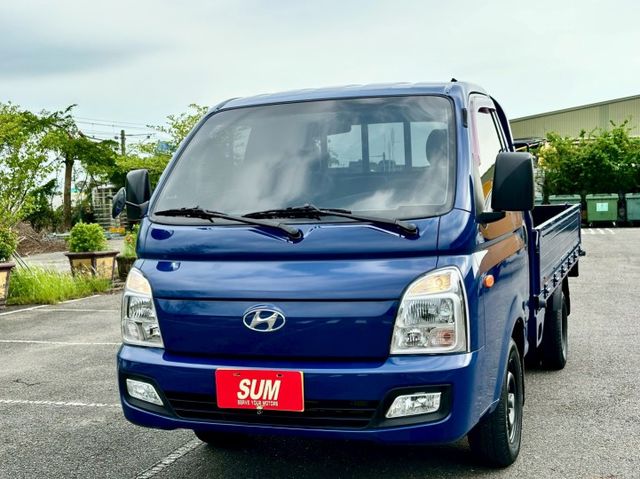 小霸王 單廂 自排 一手車實跑2萬9里程保證 原廠保固中  第1張相片