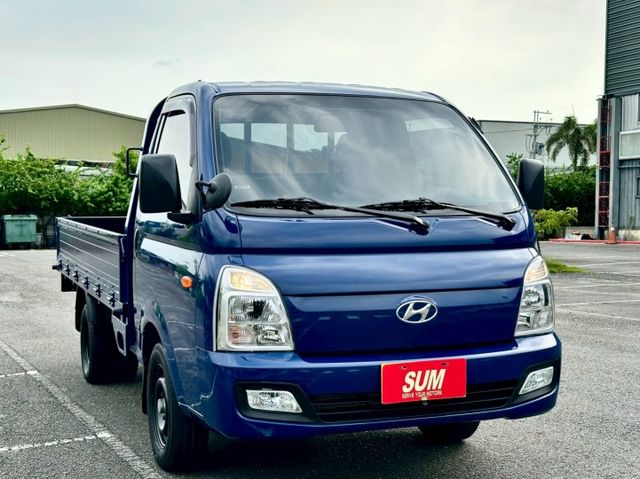 小霸王 單廂 自排 一手車實跑2萬9里程保證 原廠保固中  第2張相片