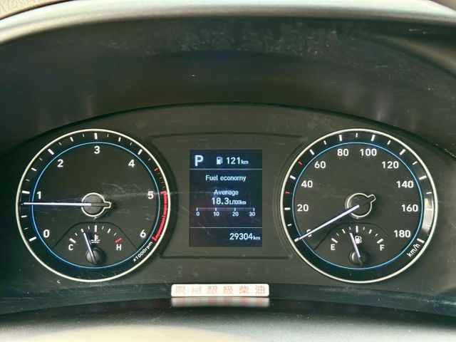 小霸王 單廂 自排 一手車實跑2萬9里程保證 原廠保固中  第9張相片