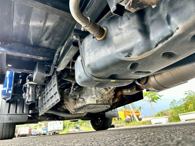 小霸王 單廂 自排 一手車實跑2萬9里程保證 原廠保固中  第18張相片