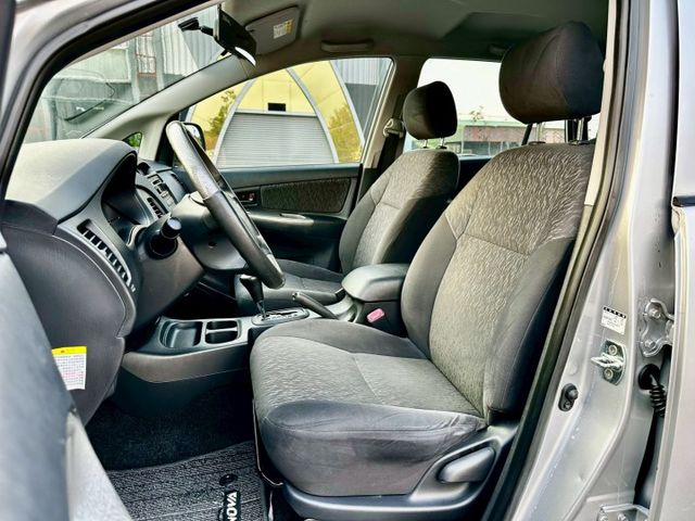 INNOVA2.0 一手車實跑19萬里程保證 車況極好 妥善率高 少毛病  第5張相片