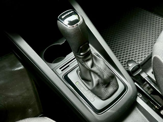 FABIA COMBI 1.0渦輪 實跑8萬2里程保證 ACC跟車 盲點偵測 安卓主機 倒車顯影 LED頭燈  第19張相片