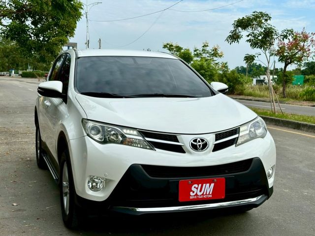 進口休旅車RAV4 2.0 一手車實跑23萬里程保證 IKEY 定速巡航 駕駛座電動椅 恆溫空調 安卓主機 倒車顯影  第2張相片