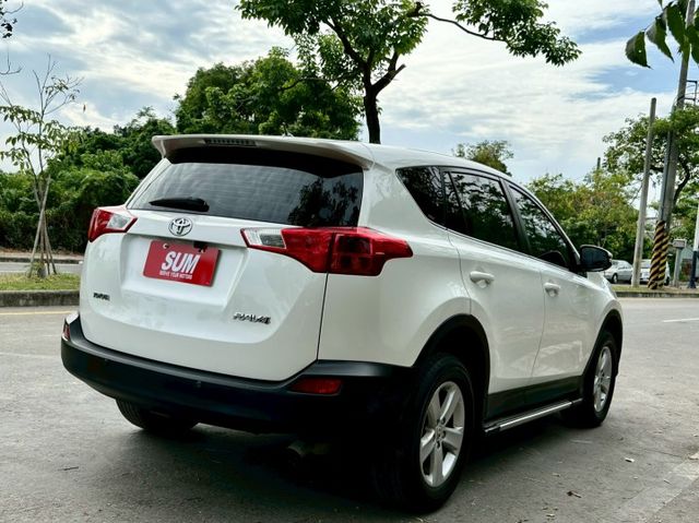 進口休旅車RAV4 2.0 一手車實跑23萬里程保證 IKEY 定速巡航 駕駛座電動椅 恆溫空調 安卓主機 倒車顯影  第3張相片