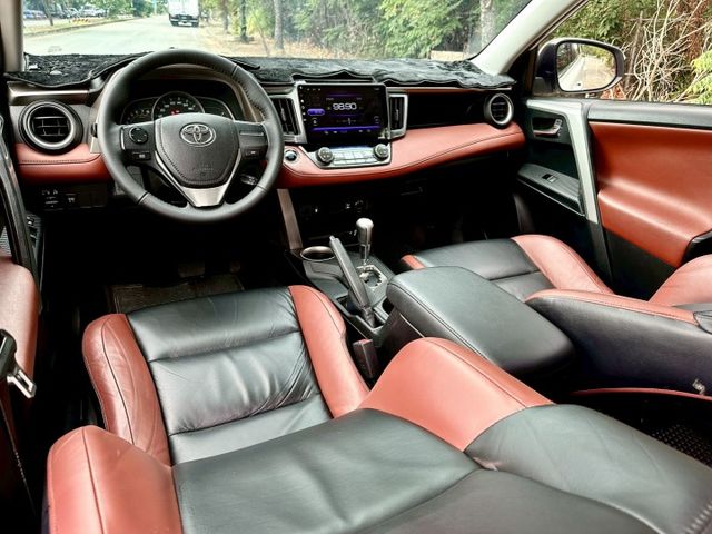 進口休旅車RAV4 2.0 一手車實跑23萬里程保證 IKEY 定速巡航 駕駛座電動椅 恆溫空調 安卓主機 倒車顯影  第8張相片