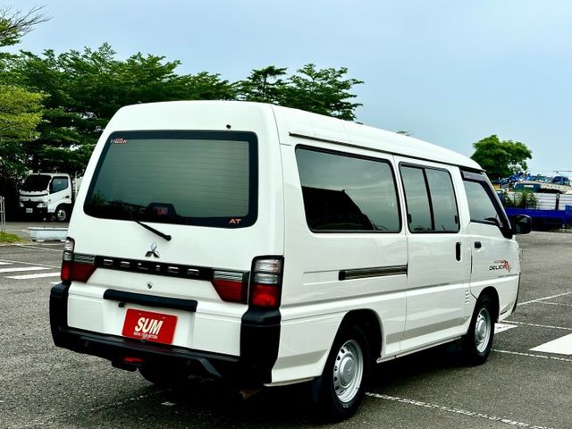 得利卡2.4 廂車 自排 8人座 一手車實跑8萬9里程保證 定速巡航 盲點偵測 雙安 後座空調  第3張相片