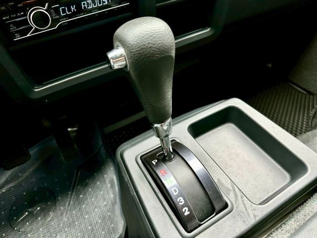 得利卡2.4 廂車 自排 8人座 一手車實跑8萬9里程保證 定速巡航 盲點偵測 雙安 後座空調  第17張相片