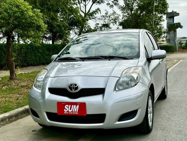 市區代步首選 小鴨 G版 實跑14萬5里程保證 恆溫空調 前後駐車雷達 影音主機 方向盤音響快控  第1張相片