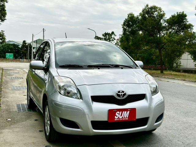 市區代步首選 小鴨 G版 實跑14萬5里程保證 恆溫空調 前後駐車雷達 影音主機 方向盤音響快控  第2張相片