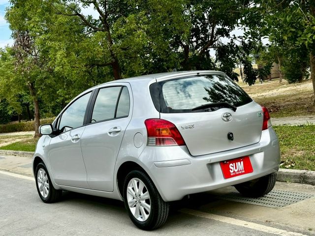 市區代步首選 小鴨 G版 實跑14萬5里程保證 恆溫空調 前後駐車雷達 影音主機 方向盤音響快控  第4張相片