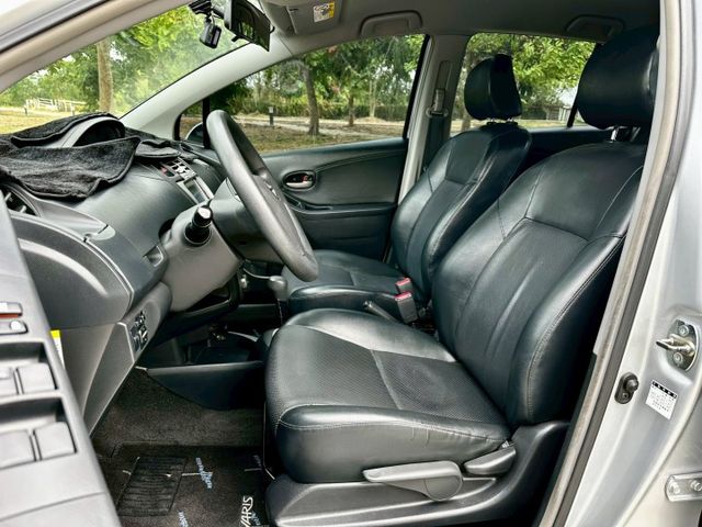 市區代步首選 小鴨 G版 實跑14萬5里程保證 恆溫空調 前後駐車雷達 影音主機 方向盤音響快控  第5張相片