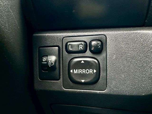 市區代步首選 小鴨 G版 實跑14萬5里程保證 恆溫空調 前後駐車雷達 影音主機 方向盤音響快控  第19張相片