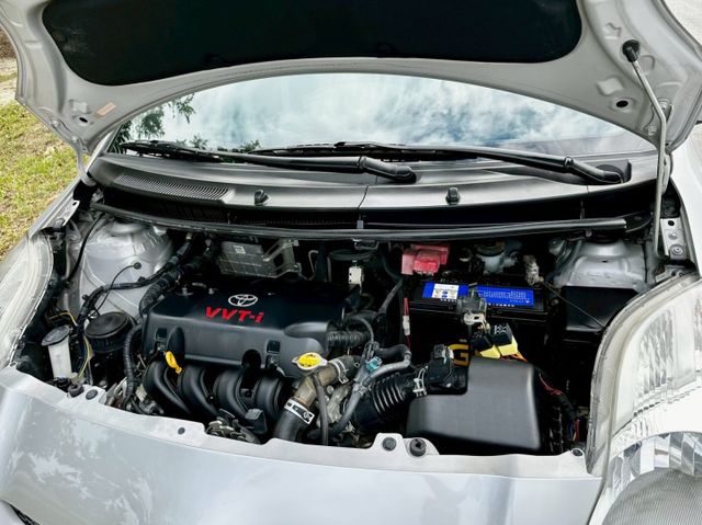 市區代步首選 小鴨 G版 實跑14萬5里程保證 恆溫空調 前後駐車雷達 影音主機 方向盤音響快控  第20張相片