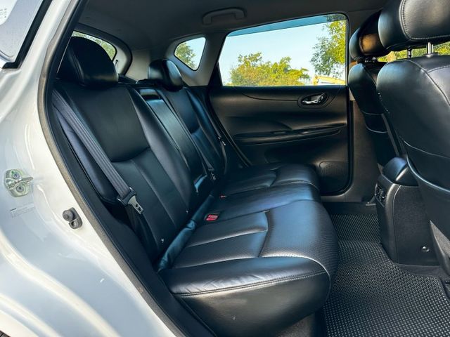 i-TIIDA 實跑8萬5里程保證 原廠影音主機 倒車顯影 衛星導航 數位電視 抬頭顯示器  第8張相片