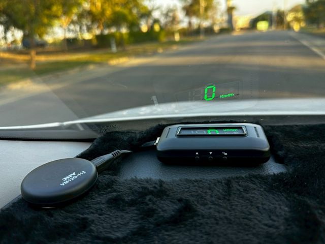 i-TIIDA 實跑8萬5里程保證 原廠影音主機 倒車顯影 衛星導航 數位電視 抬頭顯示器  第20張相片