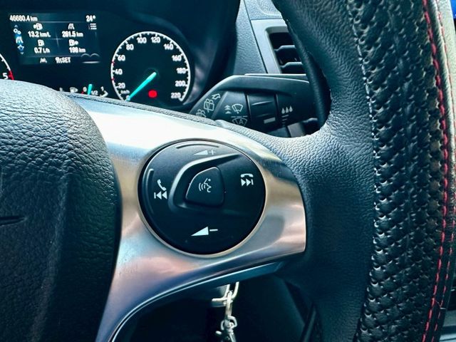 旅玩家 玩樂版 1.5柴油 七人座 一手車實跑4萬6里程保證 ACC跟車 車道維持輔助 盲點偵測  第13張相片