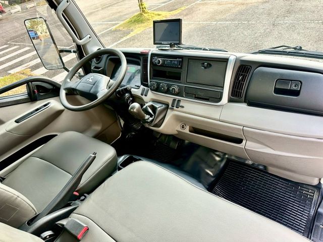 五期堅達 10.5呎 3噸半 已變更載重 一手車實跑29萬9里程保證 揹箱 左右大開門  第7張相片