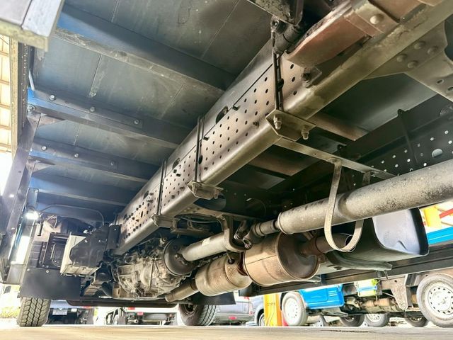 正5噸 堅達 14.5呎 自排 盲點偵測 四向攝影鏡頭 一手車實跑15萬7里程保證  第18張相片