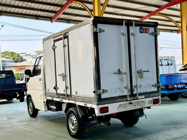 菱利1.3 實跑17萬4里程保證 -25℃冷凍箱 車箱左右兩側開門  第4張相片