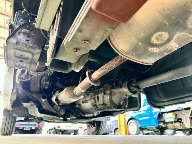 菱利1.3 實跑17萬4里程保證 -25℃冷凍箱 車箱左右兩側開門  第19張相片