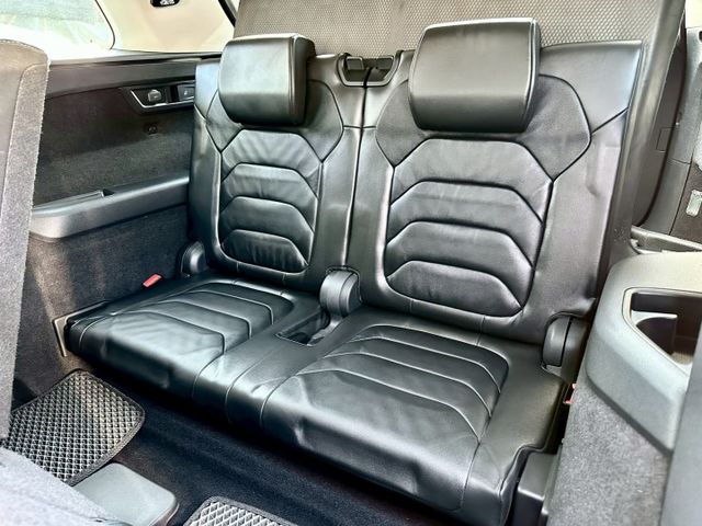 大棕熊 2.0TSi 七人座 一手車實跑16萬5里程保證 IKEY ACC跟車 盲點偵測 雙電動椅 全景天窗 環景攝影  第7張相片