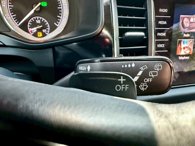 大棕熊 2.0TSi 七人座 一手車實跑16萬5里程保證 IKEY ACC跟車 盲點偵測 雙電動椅 全景天窗 環景攝影  第14張相片