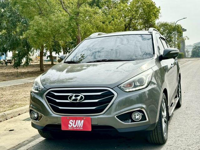 2.0柴油渦輪 一手車實跑11萬6里程保證 環景攝影 安卓主機 方向盤音響快控  第1張相片