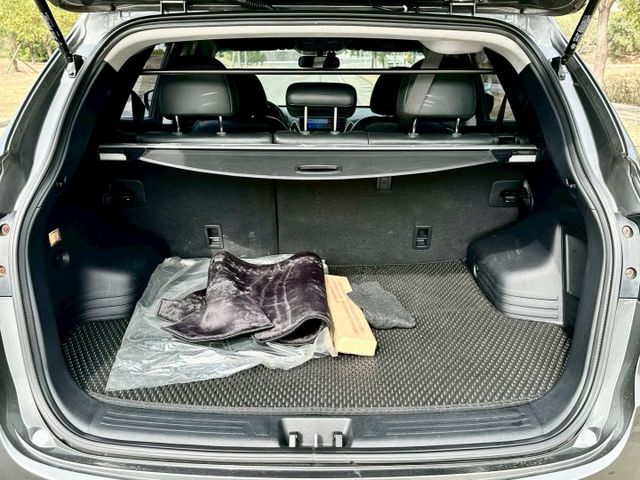 2.0柴油渦輪 一手車實跑11萬6里程保證 環景攝影 安卓主機 方向盤音響快控  第9張相片