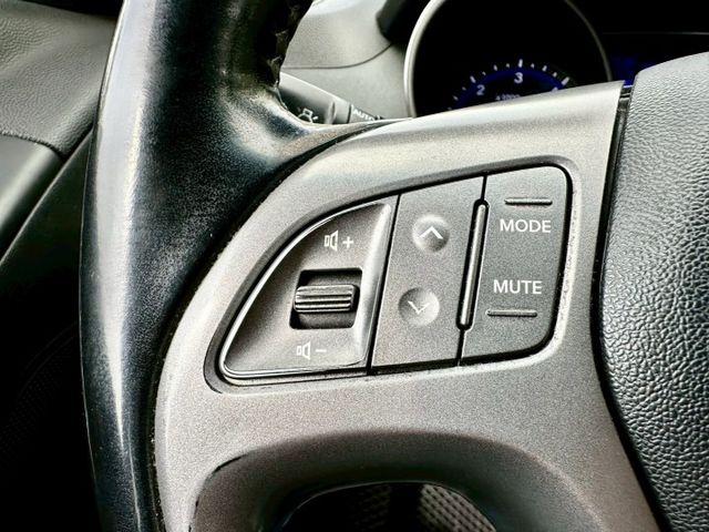 2.0柴油渦輪 一手車實跑11萬6里程保證 環景攝影 安卓主機 方向盤音響快控  第13張相片