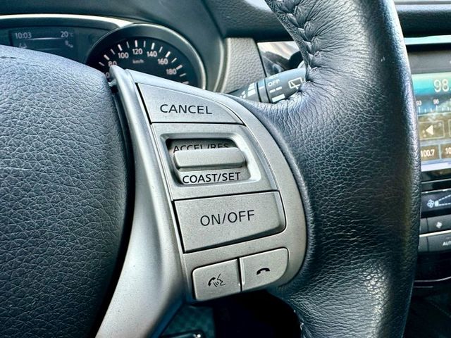 2.5旗艦版 四傳 實跑10萬6里程保證 IKEY 定速巡航 盲點偵測 駕駛座電動椅 電動尾門 車道偏離警示 影音主機  第12張相片